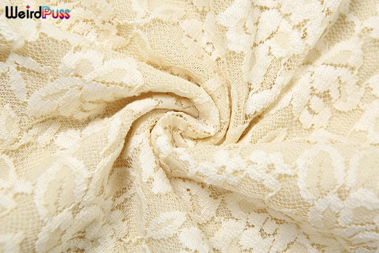 Vestido Feminino com Renda e Transparência – Sensualidade com Sofisticação em Cada Detalhe.