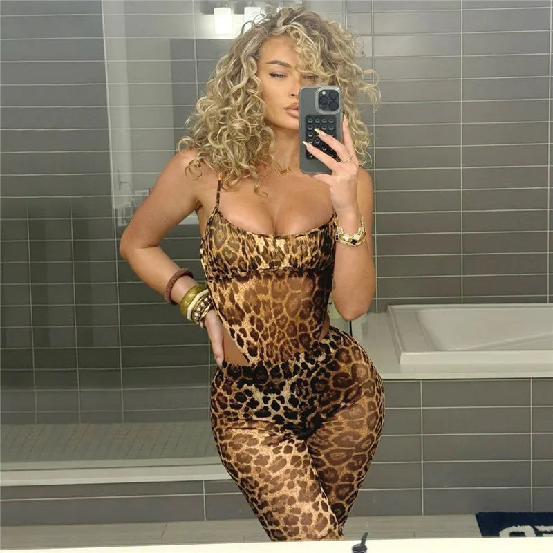 Conjunto Wild Nights – Body de Alça + Calça Flare em Tule Animal Print.