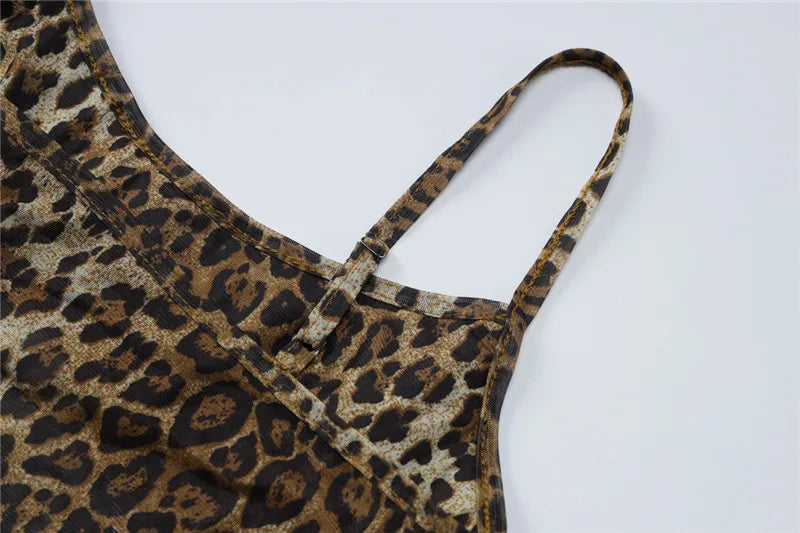 Conjunto Wild Nights – Body de Alça + Calça Flare em Tule Animal Print.
