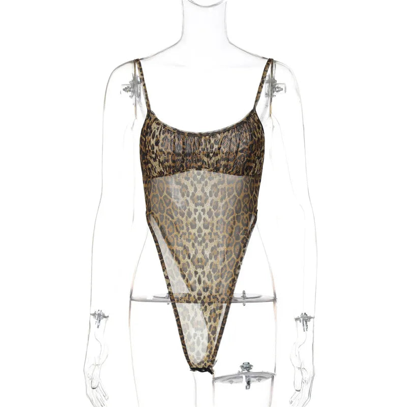 Conjunto Wild Nights – Body de Alça + Calça Flare em Tule Animal Print.