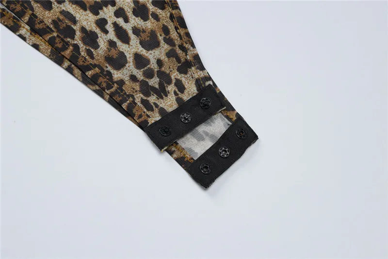 Conjunto Wild Nights – Body de Alça + Calça Flare em Tule Animal Print.