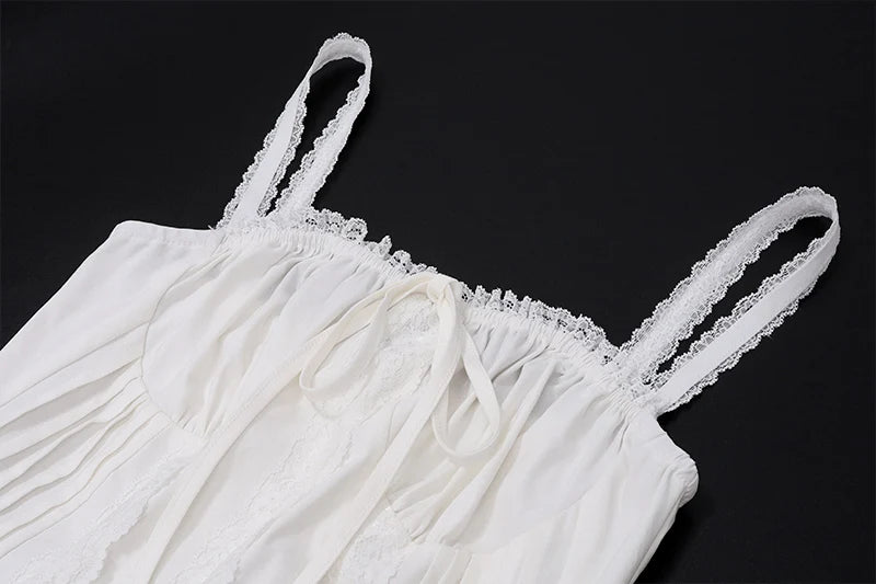 Vestido Mini Plissado Off-Shoulder.