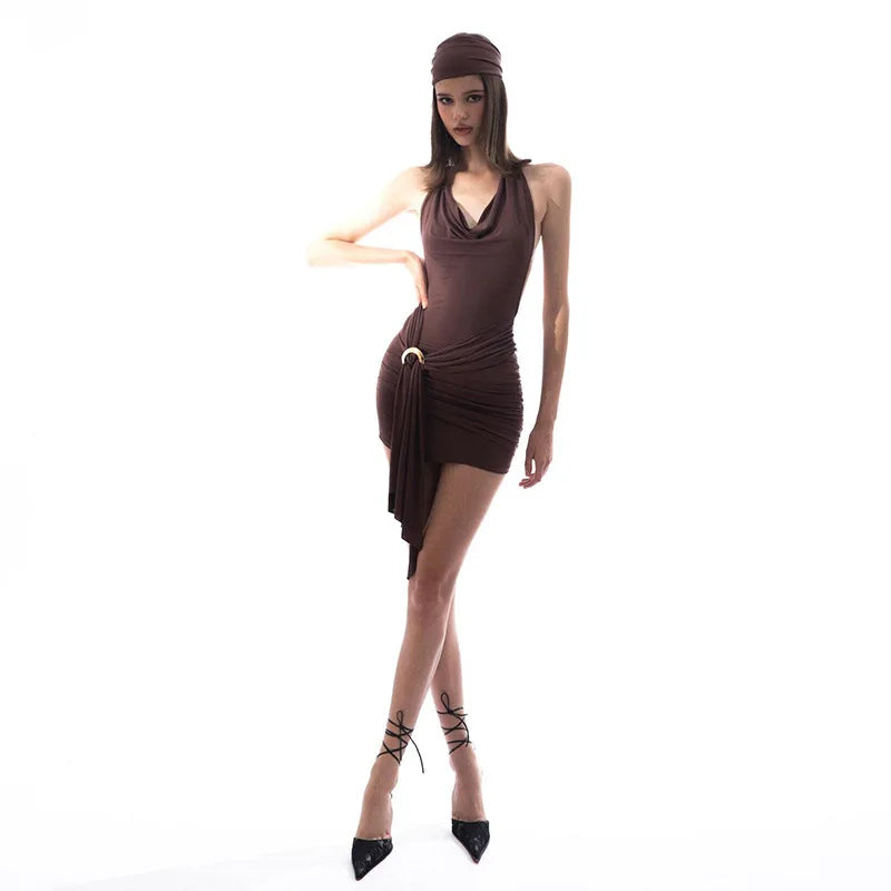 Vestido Mini Vintage Backless – Sexy, Leve e Totalmente Estilo Y2K