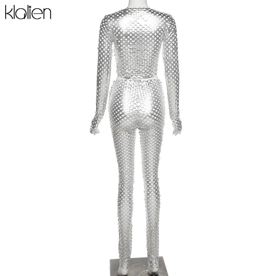 Conjunto Silver Skin – Recortes Ousados + Tecido Prateado Stretch.