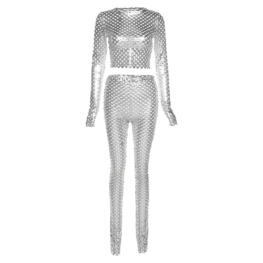 Conjunto Silver Skin – Recortes Ousados + Tecido Prateado Stretch.