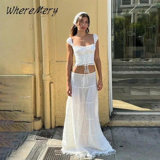 Conjunto Off-Shoulder & Saia Longa.