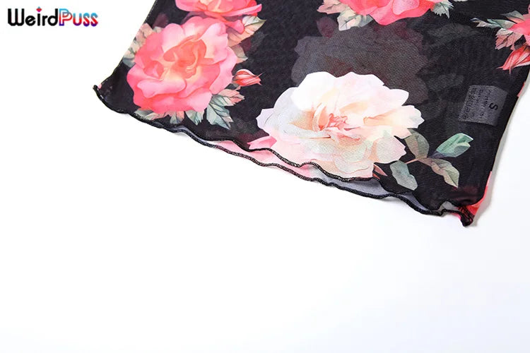 Conjunto Feminino Sexy  – Transparência, Elegância e Atitude Tropical.