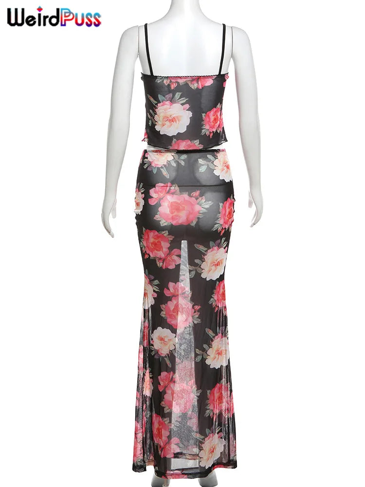 Conjunto Feminino Sexy  – Transparência, Elegância e Atitude Tropical.
