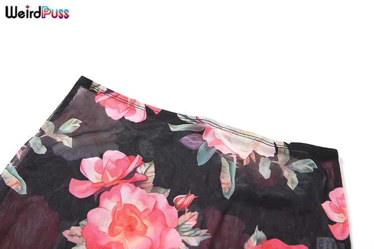 Conjunto Feminino Sexy  – Transparência, Elegância e Atitude Tropical.