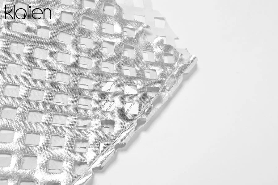 Conjunto Silver Skin – Recortes Ousados + Tecido Prateado Stretch.